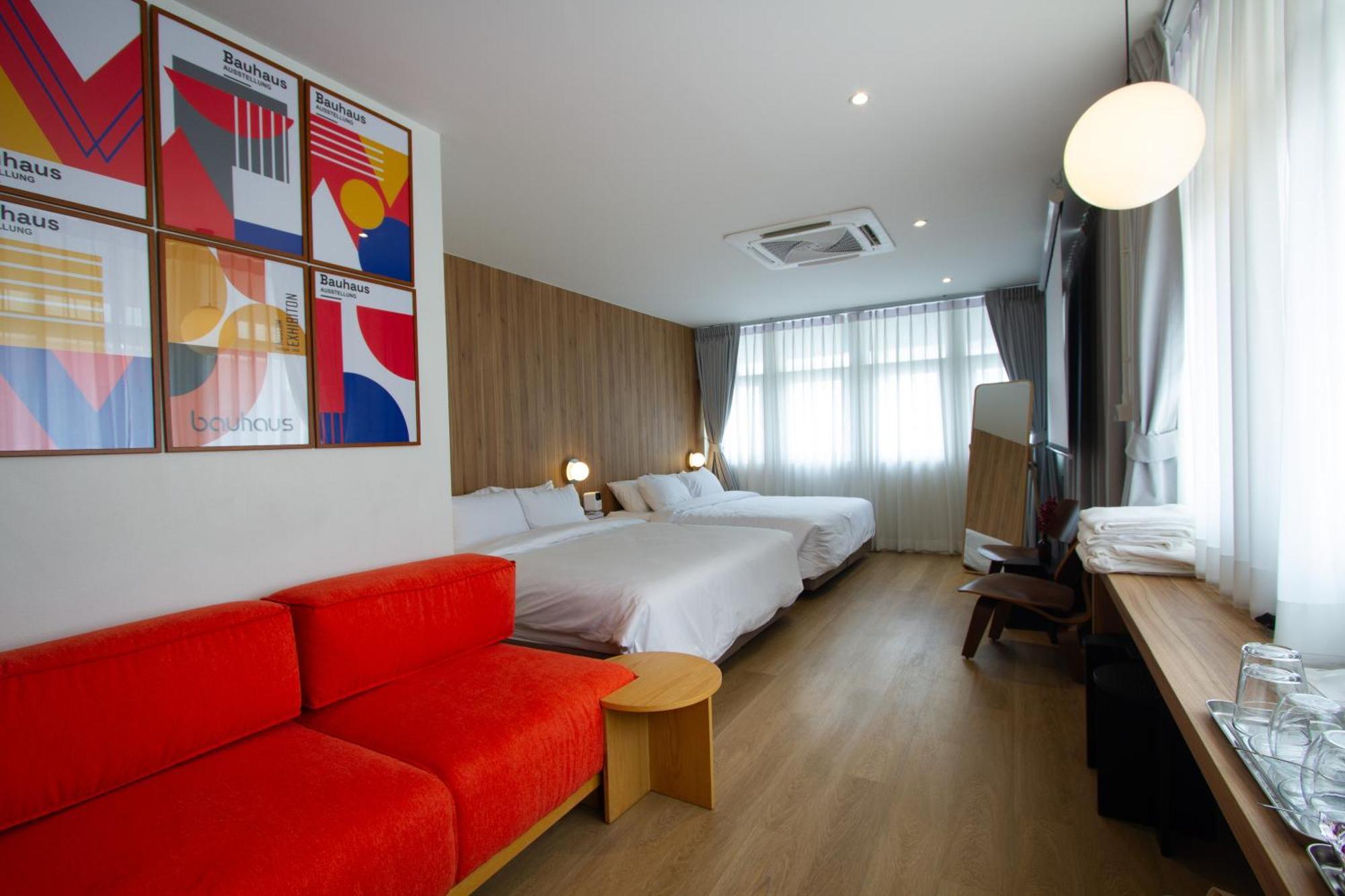 Dear Sunday Hometel Appartement